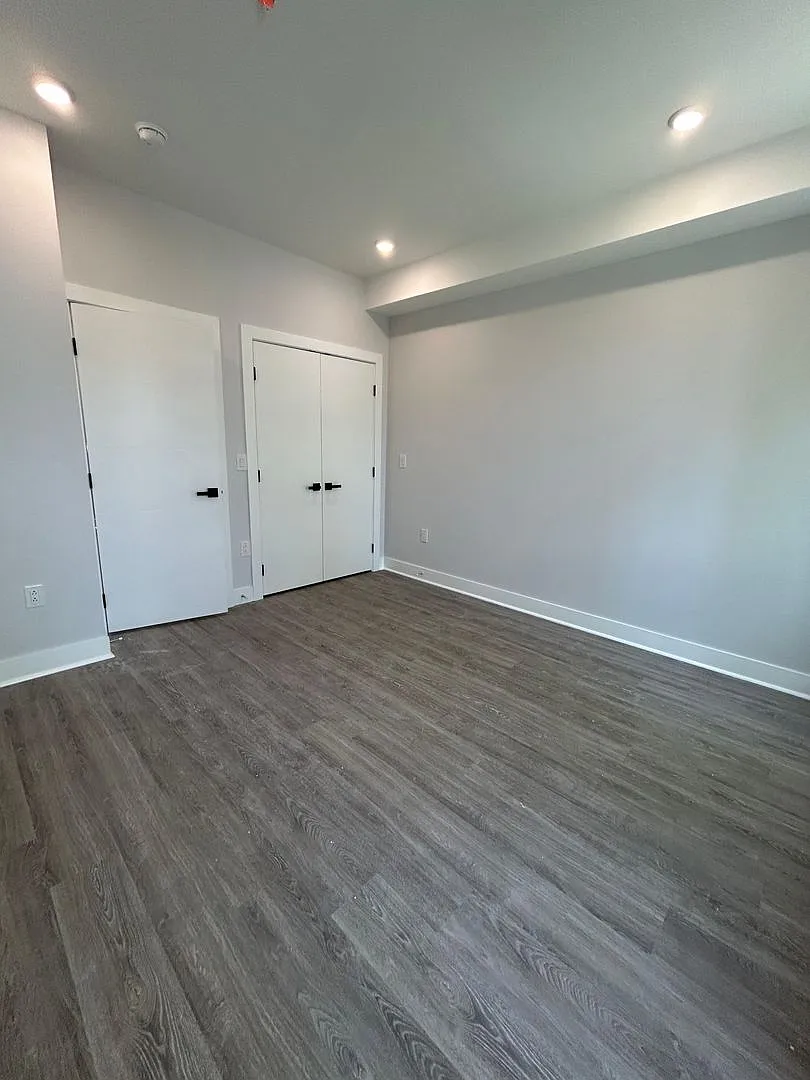 2205 North Franklin Street — Photo 2