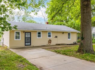 1604 S McCoy St, Independence, MO 64055