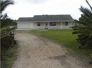 15701 Jacqueline St, Wallis, TX 77485