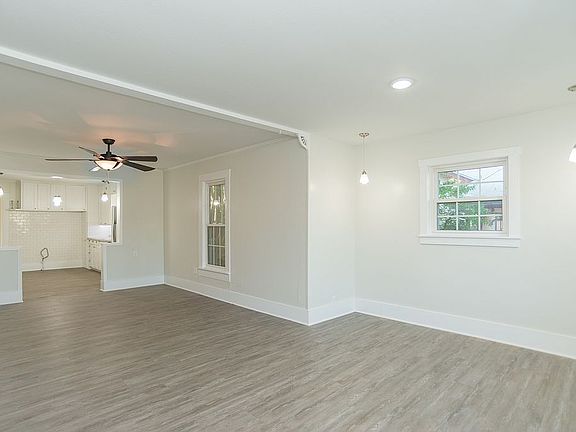 4th image of 264 N Davies St