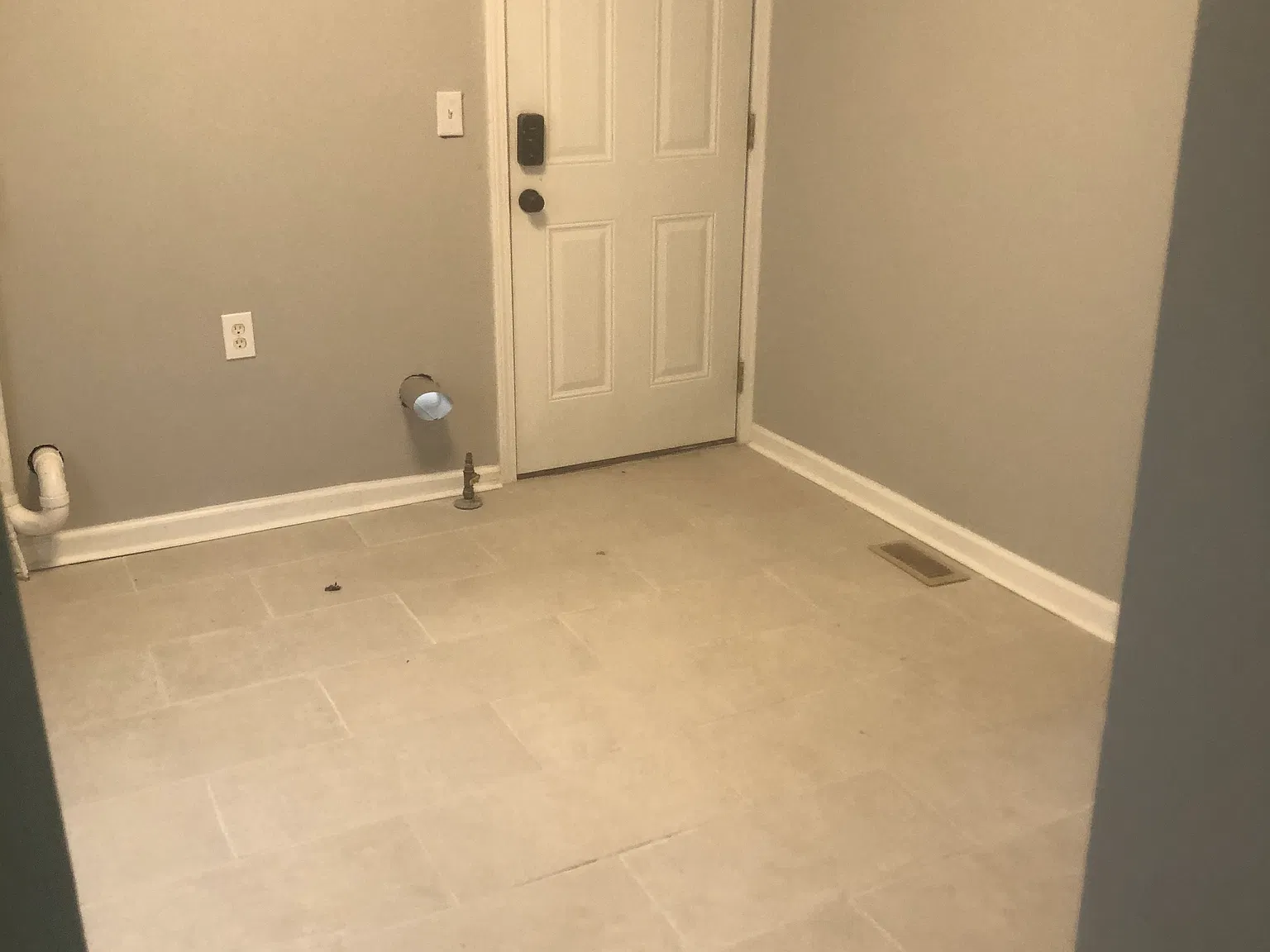 3 bed, 1459 sqft, $1,150 — Photo 1