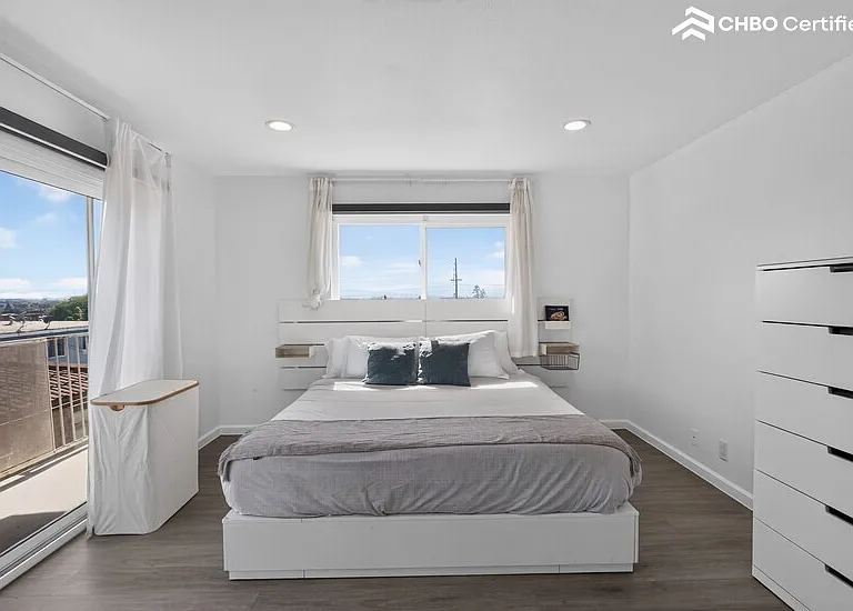 2296 Gaviota Ave #14 — Photo 24