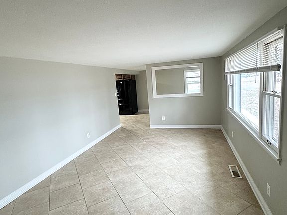 2nd image of 3006 Willardshire Rd