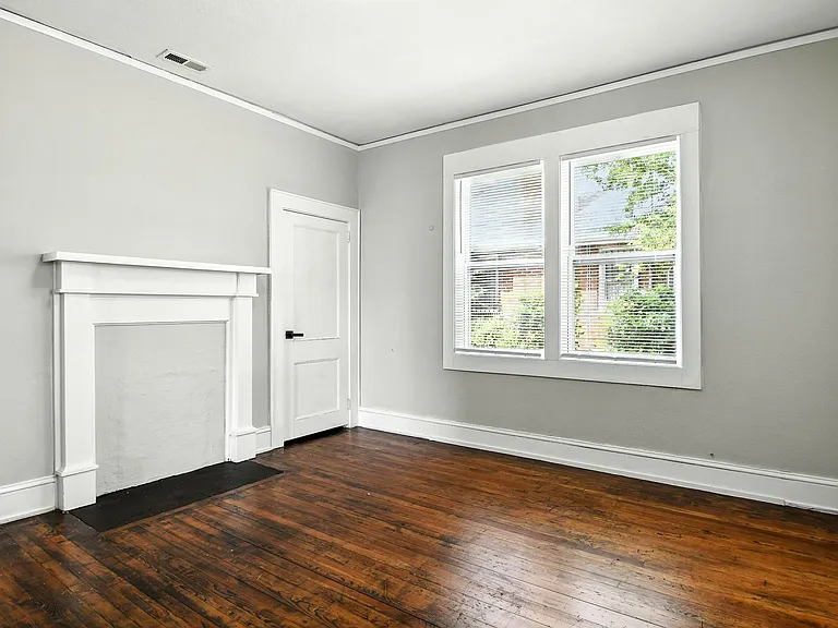 610 F Ave SE — Photo 15