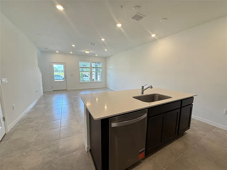 11411 Harborview St — Photo 5