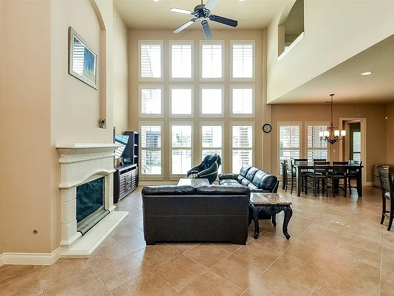 2239 Monarch Terrace Dr — Photo 7