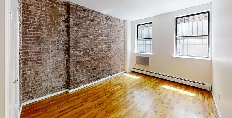 Rented by Metripol Corporation | media 16