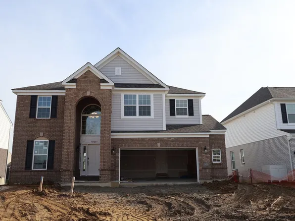 5650 White Pine Ln, Fairfield, OH 45011