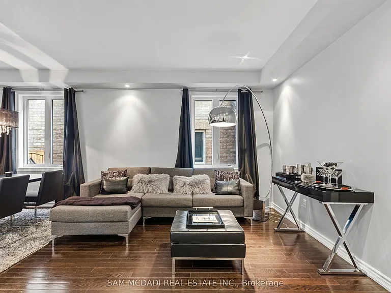 59 Kalmia Rd — Photo 6