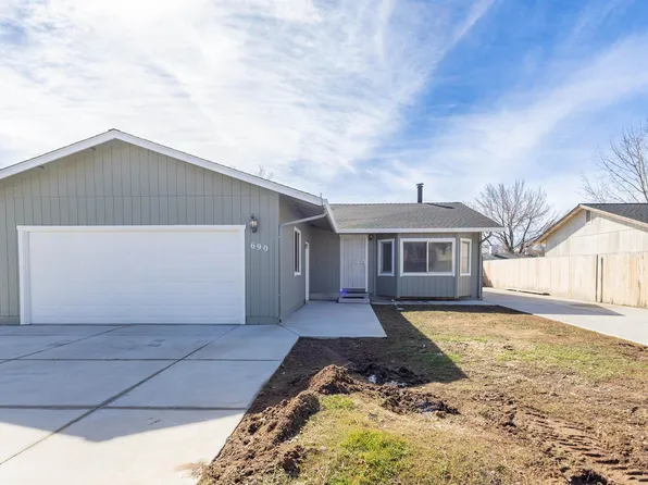 690 Cameron Way, Susanville, CA 96130