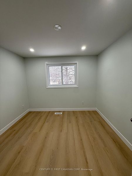 London House for rent - 3 Bedrooms — photo 29