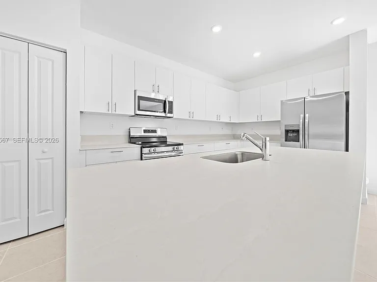 2442 SE 30th St — Photo 14