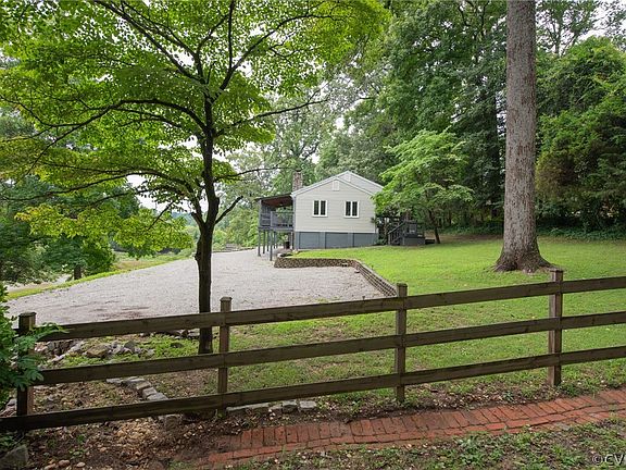 4th image of 4262 Reservoir Ln