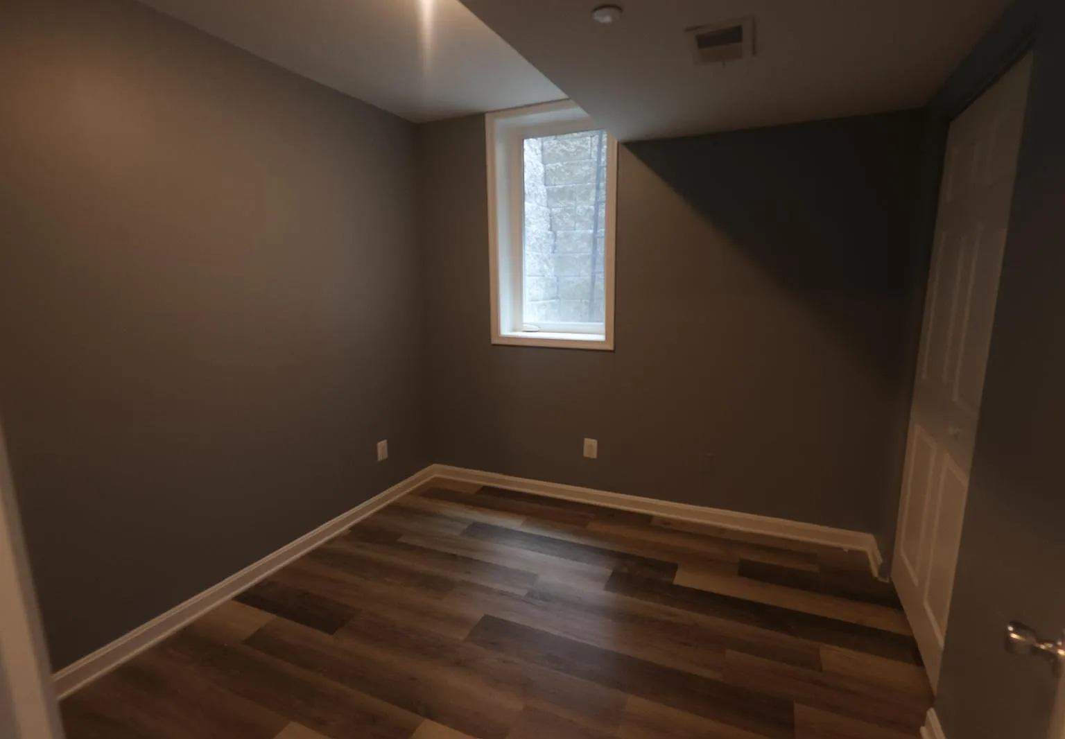 4645 Hillside Rd SE — Photo 4