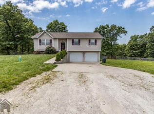 23207 Topo Dr, Saint Robert, MO 65584