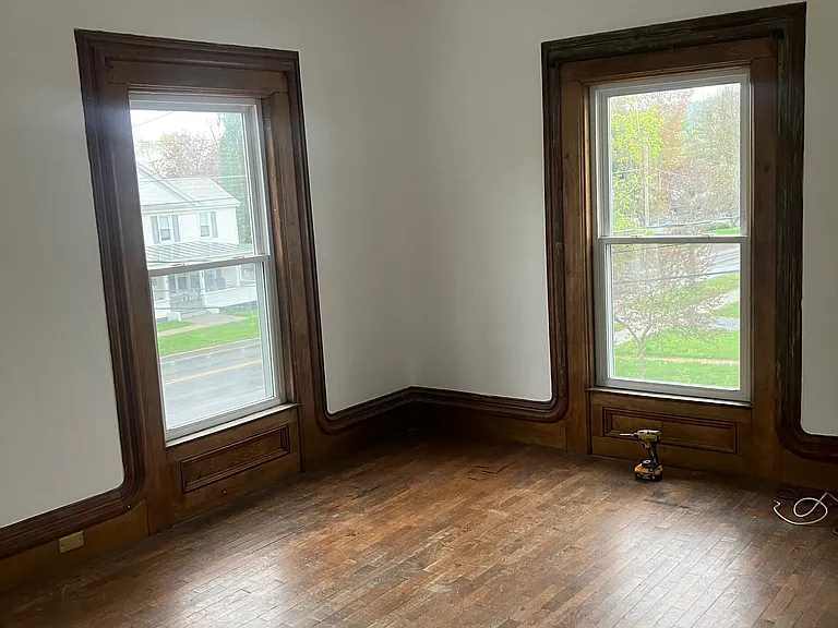111 S Main St #4 — Photo 6