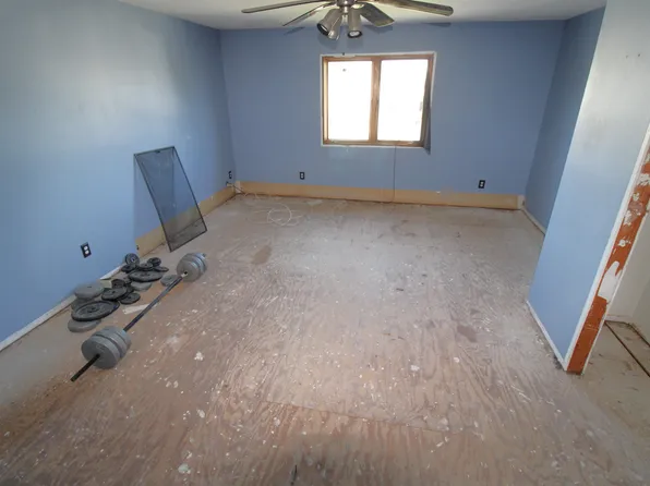 1133 Stonewall Lane image 6 of 18