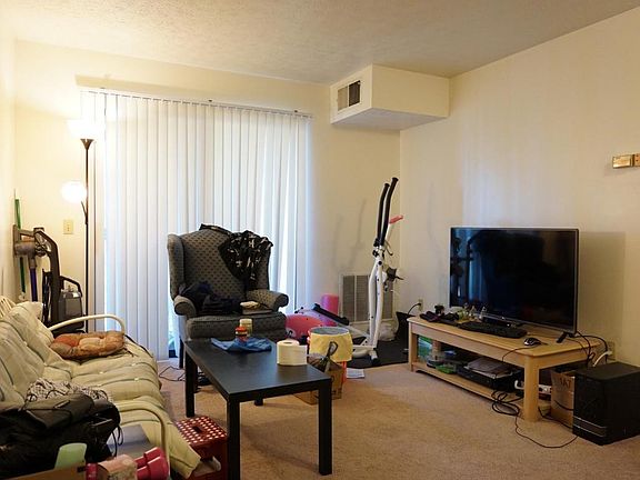 4th image of 1402 University City Blvd Unit 101