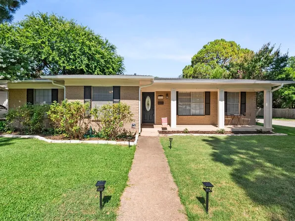 924 Ross Trl, Arlington, TX 76012