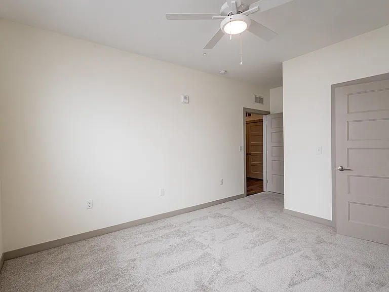 Allure Apartments — Photo 65