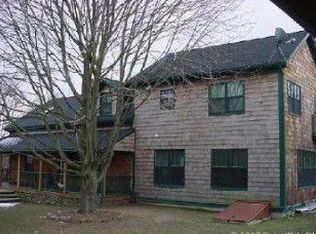 427 Fish Rd, Tiverton, RI 02878