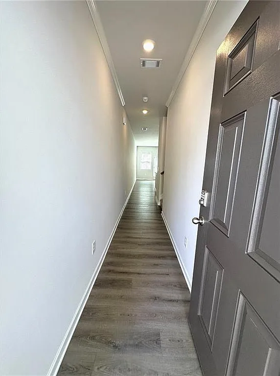 3 bed, 2.5 bath, 1734 sqft, $2,300 — Photo 3