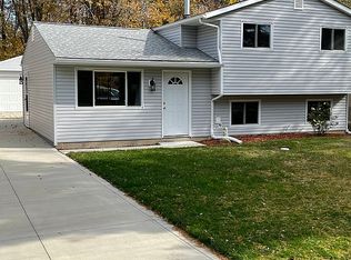 5375 Lear Nagle Rd, North Ridgeville, OH 44039