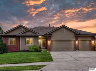 1906 N 173rd Cir, Omaha, NE 68118