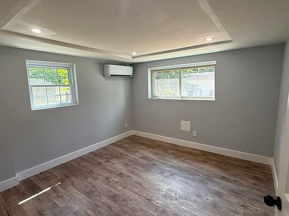 4th image of 1099 Center St SW Unit B