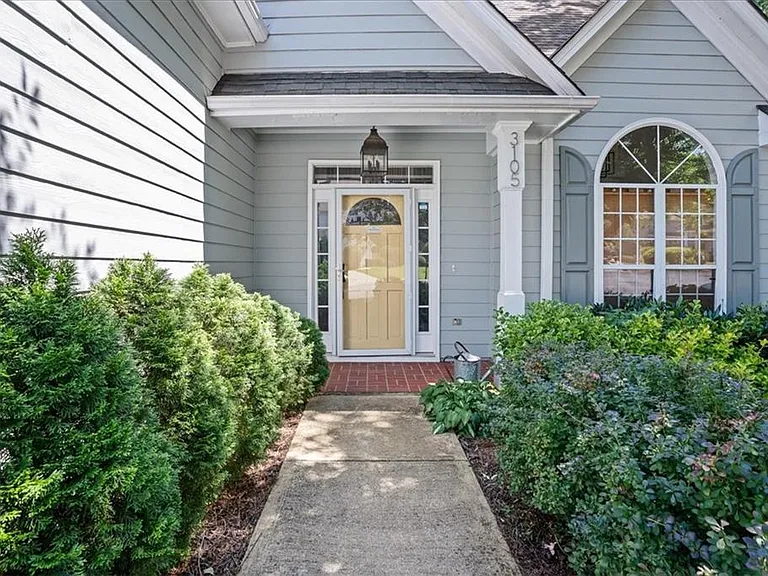 3105 Ballet Ct SE — Photo 29