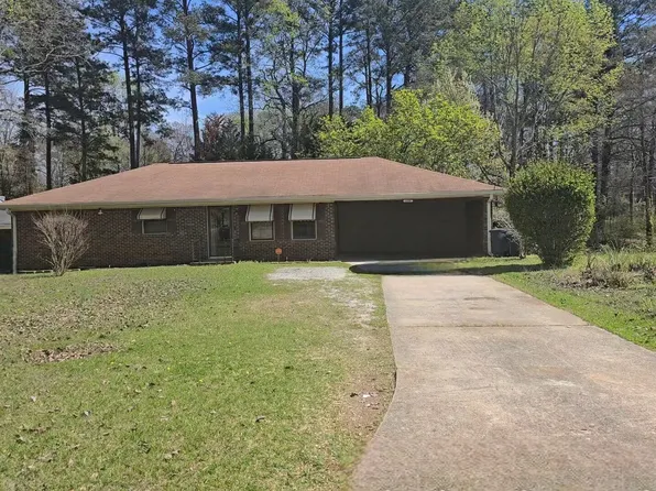 1338 Oakdale Dr, Griffin, GA 30224