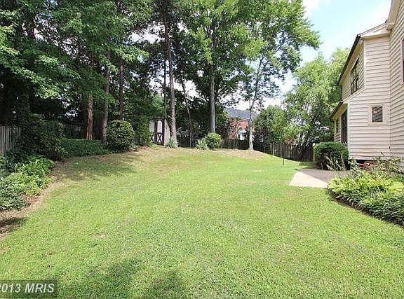 3rd image of 5826 Wessex Ln