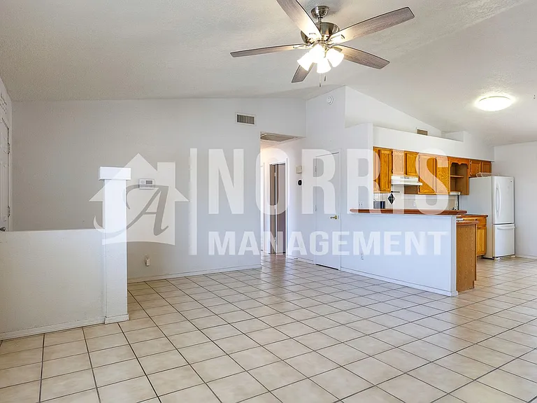 9254 W Pineveta Dr — Photo 6