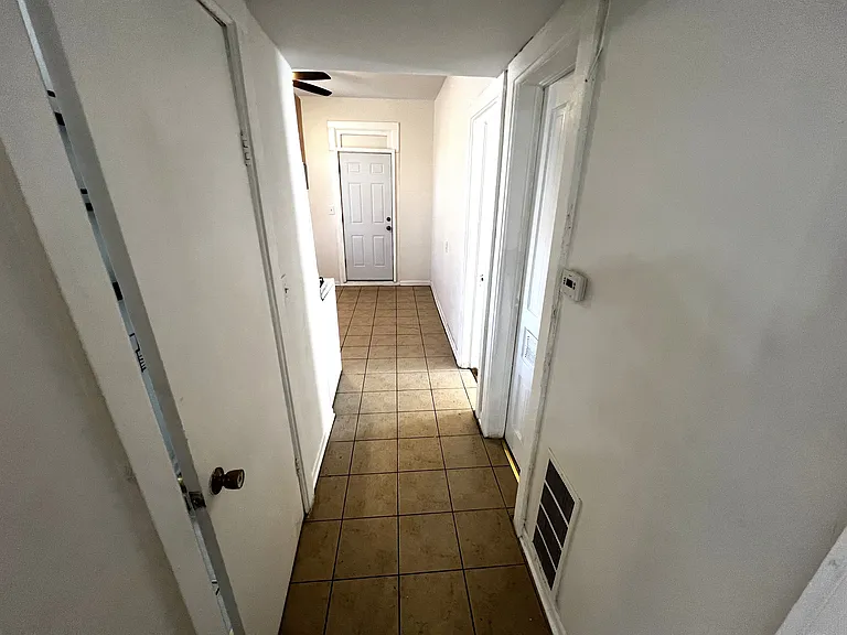 9613 S Ave N #2 — Photo 13