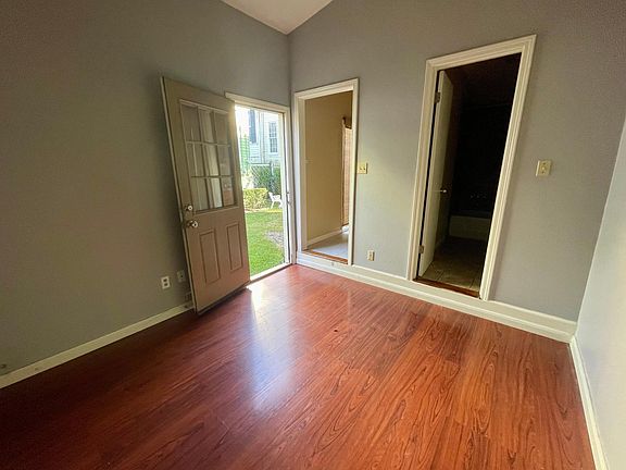 2nd image of 5804 Camp St