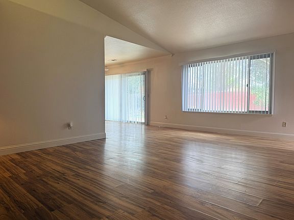 5th image of 3180 Austin Ave