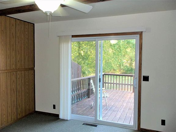4th image of 134 Wood Ave