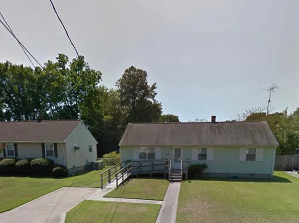 151 Winchester Dr, Hampton, VA 23666
