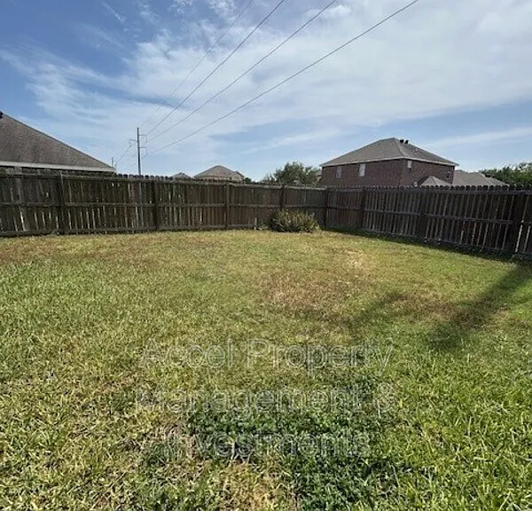 1906 Butkus Dr — Photo 14