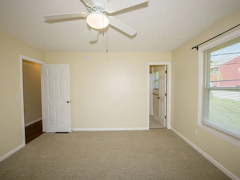 413 Ridgecrest Rd — Photo 11