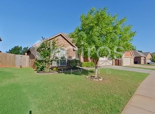 19001 Butterfly Blvd, Edmond, OK 73012