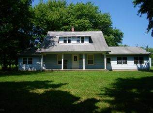 3453 Metcalf Rd, Iuka, IL 62849