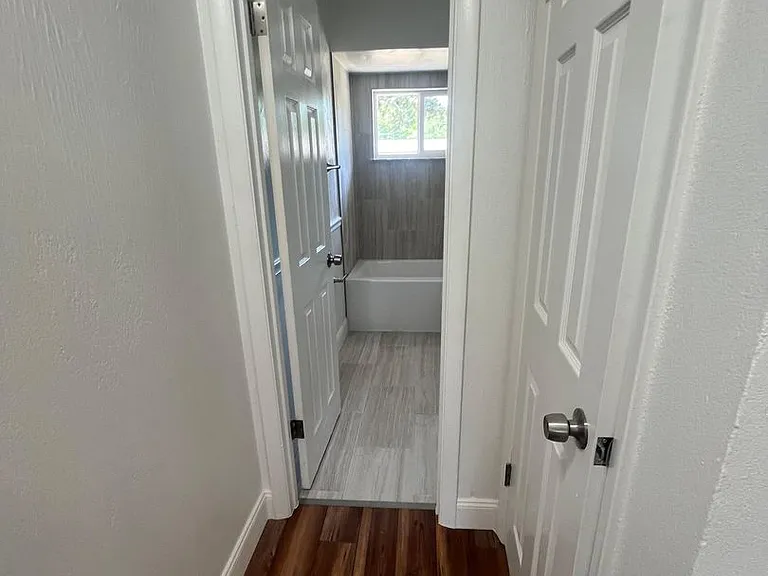 2227 Nottingham Rd — Photo 9