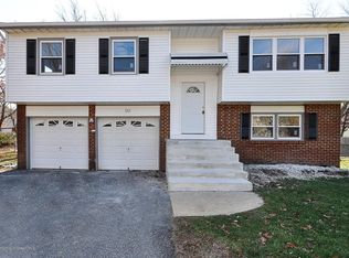 20 Pigeon Pl, Bayville, NJ 08721