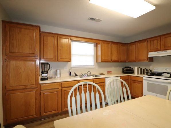 fayetteville-arkansas-439593432 picture