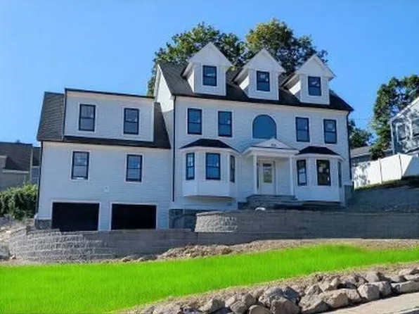 144 Grove St, Quincy, MA 02169