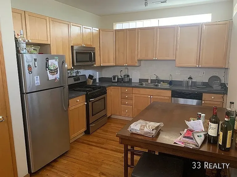 1316 N Rockwell St #2 — Photo 1