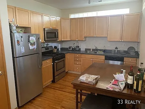 1316 N Rockwell St #2 Photo 1
