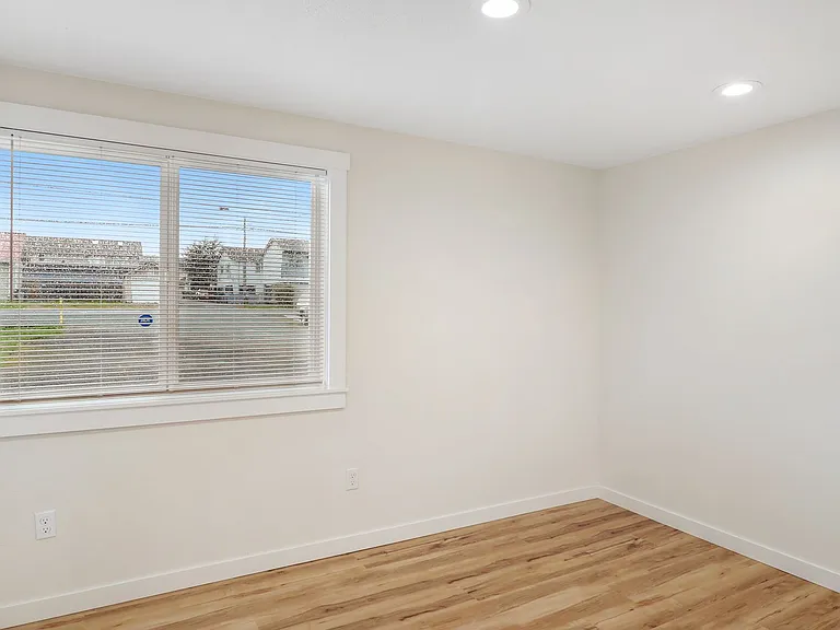 2703 Q Ave — Photo 4