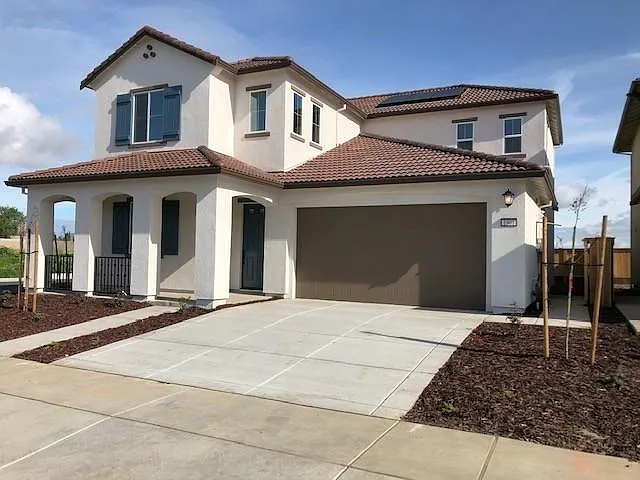 1901 Brogan Dr photo 1